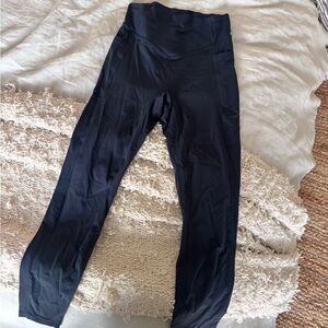 HALARA Navy Leggings with butt scrunch